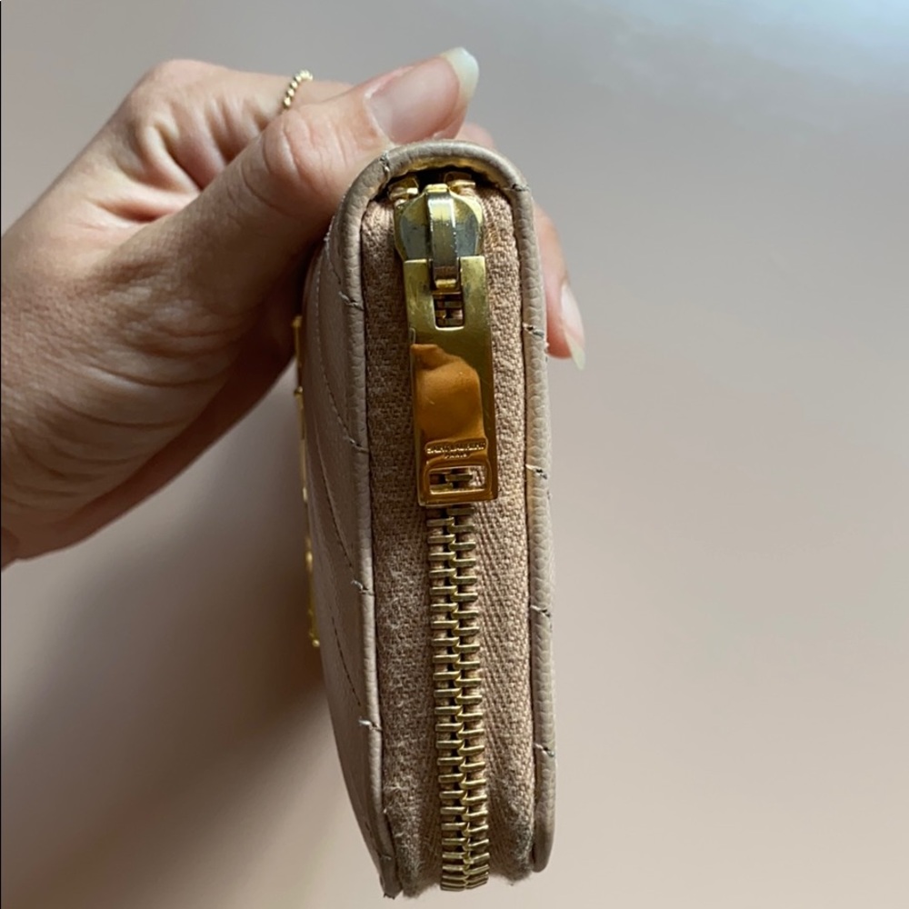 YSL blush chevron long zip wallet - Picture 3 of 11